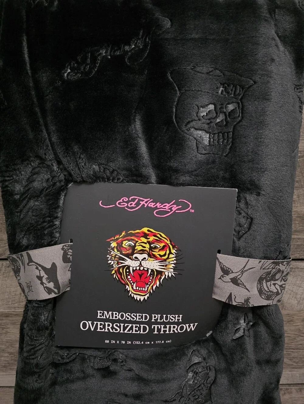 Ed Hardy Tiger Oversized Black Embossed Throw Blanket New
